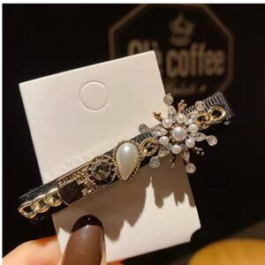 New Starburst Black and Gold Styling Hair Accessory